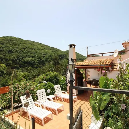 Casas Medina * Agulo